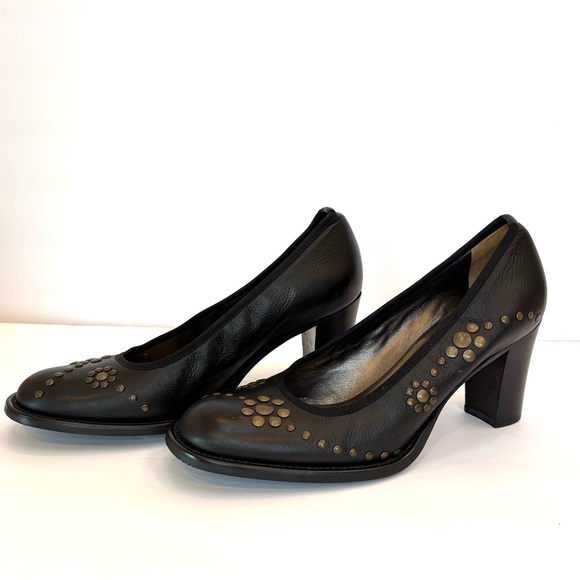 Accessoire Diffusion Paris Black Leather Block Heel Studded Pumps EU 37.5 US 7 - Picture 3 of 13